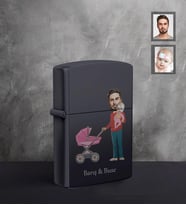 Kişiye Özel Babalar Günü Baba Kız Bebek Karikatürlü UV Siyah Benzinli Cakmak Model-1