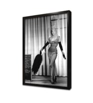 Siyah Beyaz Marilyn Monroe Çerçeveli Cam Tablo