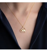 Vaoov 925 Ayar Gümüş Kalpli Bebek Ayağı Kolye (Gold)