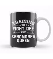 Training To Fight The Xenomorph Queen Alien Kupa Bardak Porselen