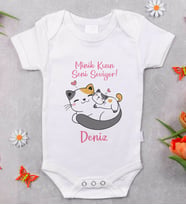 BK Kids İsimli Minik Kızın Seni Seviyor Tasarımlı Bebek Body Zıbın - Model 1