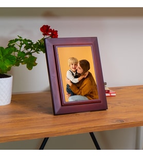 Kişiye Özel Ahşap Fotoğraf Çerçevesi 20x25 cm Fotoğraf Baskılı Gönderim Kabartmalı Model