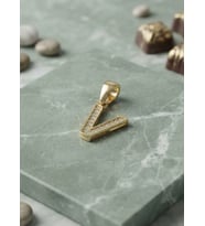 Xupıng Zirkon Taşlı V Harf Kolye Ucu 1 cm