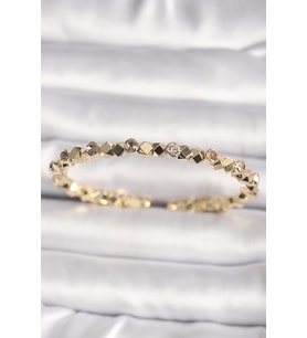 Pirinç Gold Renk Zirkon Taşlı Küp Dorika Model Kadın Bileklik 5886 - EEEEEE2194-7483