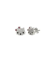 Mix Taşlı Rodyum Hello Kitty Çivili Minimal Gümüş Küpe