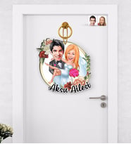 BK Gift Kişiye Özel Evleniyoruz Karikatürlü Ahşap Kapı Süsü-9
