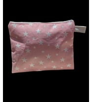 Pembe Yıldız Desenli Küçük Çanta