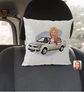 BK Gift Kişiye Özel Plakalı Kadın Renault Symbol Karikatürlü Kare Araç Koltuk Yastığı-1