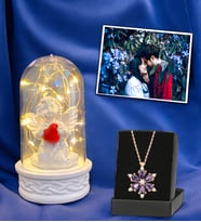 Premium Hediye Seti  Gerçek Amestist Taşlı Lotus Kolye ve Led Işıklı Fanus  Kişiye Özel Fotoğraflı (Model 1)