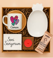 Renkli Kalpli Fincan Ve Hediye Seti