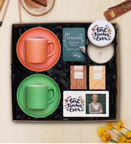 "Best Teacher Ever" Öğretmenler Günü İkili Renkli Fincan, Mum, Kahve, Çerçeve Hediye Seti 