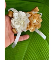 10X6 CM İNCİLİ KABARTMA ÇİÇEK BROŞ YAKA İĞNESİ GİYİM AKSESUARI