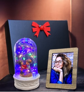 Kişiye Özel Fotoğraflı ve Renkli Led Işıklı Fanus, Siyah Hediye Kutusunda (Model 7)
