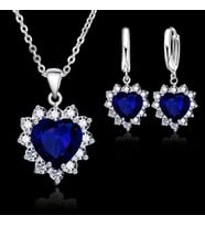 Swarovski Ana Taşlı, Zirkon Taş İşlemeli, Trend Kalp ,  Gümüş Takı Seti, Ahşap Kutu içerisinde (Mavi)