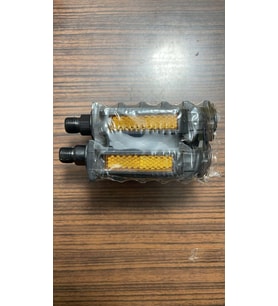 Reflektörlü Pedal Takımı, Tüm Standart Bisikletletler için Uyumlu