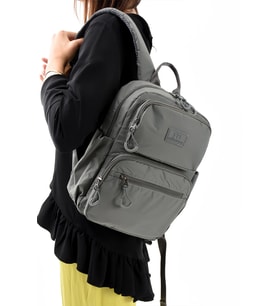 Ultra Hafif Çok Bölmeli Orta Boy Sırt Çantası(Su Geçirmez, Notebook, Laptop) Gri Model: (571-13-9D)