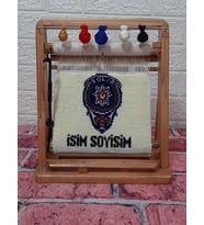 100tel Polis İsim Motifli El Dokuması Hediyelik Minyatür Halı (Çok Renkli)