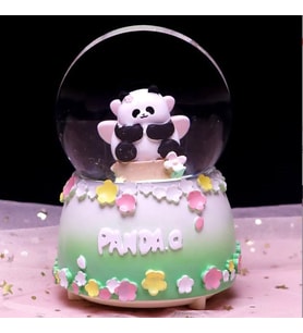 Dekoratif Panda Müzikli Püskürtmeli Büyük Boy Kar Küresi Yeşil 