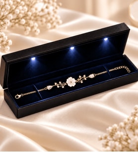 925 Ayar Gümüş Kadın Bileklik Gold Manolya Çiçeği Modeli Premium Işıklı Kutulu