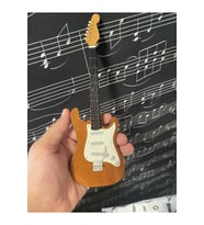 Elektro Gitar Ahşap El Yapımı Biblo Minyatür 25 cm (Çok Renkli)