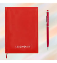 HEDİYESİBİZDEN KİŞİYE ÖZEL İSİM BASKILI SÜNGER KAPAKLI ÇİZGİLİ DEFTER (Kırmızı)