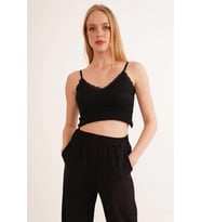 23254275 Kaşkorse İp Askılı Dantelli Crop Bluz SIYAH (Siyah)