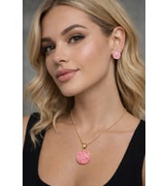 Kadın Çelik Küpe & Kolye Seti (Pembe Taş Detaylı Yuvarlak Tasarım)