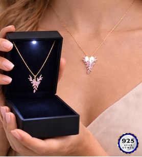 Premium Led Işıklı Kutusunda 925 Ayar Gümüş Kelebek Kolye