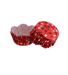 Cupcake Kalıbı Pet Kapsül Dalgalı Kırmızı Üzeri Fiyonk Ve Kalp Desenli Kek Kalıbı 65X38 MM (100 Adet)