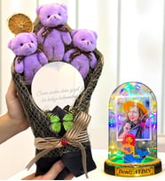 Sizlere Özel Renkli Led Işıklı Biblolu Fanus ve Aynalı Mor Peluş Ayıcık Buketi (Model 3)