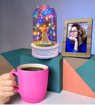 Pembe Kupa Bardak, Renkli Işıklı Fanus ve Fotoğraf Hediye Seti (Model 5)