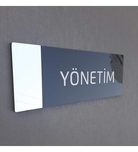 Aynalı Klasik Seri Yönetim Kapı İsimliği