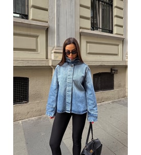 Yaka Detaylı Rahat Kesim Denim Ceket