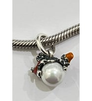 Dale ve Chip Sallantılı Charm