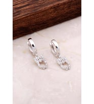 Baykuş Tasarımlı Sallantılı Gümüş Halka Küpe 4931 (Beyaz)