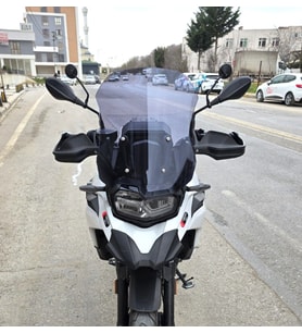 MOTOCAM Bmw F 800 GS Ön Cam 2024-2026 Model 44cm Füme Renkli 4mm