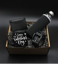 Sevgililer Gününe Özel H2O Kılıflı Cam Suluk & Happy Valentines Day Gümüş Baskılı Siyah Kupa & Cüzdan& Kemer Hediye Seti (Model 1)