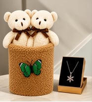 Peluş Saksıda Peluş Ayıcık Buketi ve Gerçek Pembe Ametist Taşlı Lotus Kolye Kadına Sevgiliye Hediye
