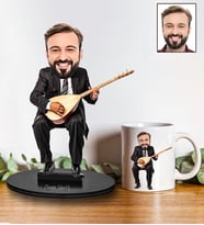 Kişiye Özel Bağlama Çalan Adam Tasarımlı Karikatür Biblo Ve Kupa Hediye Seti 105