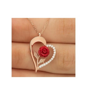 Kadın Rose Kalp İçinde Gül Detaylı Gümüş Kolye 925 Ayar