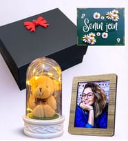Hediye Kutusunda Kişiye Özel Hediye Seti - Ahşap Fotoğraf Çerçevesi ve Led Işıklı Fanus (Model 4)