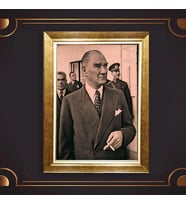 Özel Seri Paspartulu Çerçeveli Atatürk Tablo l90 (Gold)