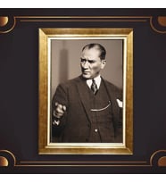Altın Varaklı Çerçeveli Paspartulu Atatürk Tablo TR0604 (Gold)