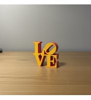 Premium "LOVE" Çift-Tek Renkli Dekoratif Figür – Modern Sanat Masaüstü Aksesuarı (Sarı-Kırmızı)
