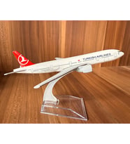 Boeing 737-800 THY Metal Model Uçak (1/250) – Kişiye Özel İsim Yazılı, Şık Dekoratif ve Koleksiyonl