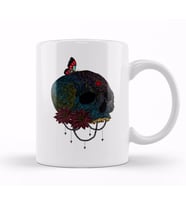 Butterfly On Colorful Skull Creepy Artist Graphic Kupa Bardak Porselen