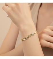 STİL İNCİSİ/XUPING JEWELRY LABİRENT DESENLİ ZİRKON TAŞLI BİLEKLİK (Altın Rengi)