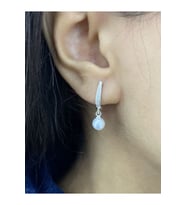 925 Ayar Gümüş 6 mm Sallantılı İnci Küpe
