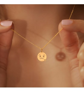 Ağlayan Surat Emojisi 14 Ayar Altın Kolye