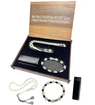 3 lü Set Tesbih,Bileklik,Çakmak Hediyelik Ahşap Kutusunda (Beyaz - Buz)